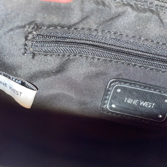 ON SALE! Nine West purse - Picture 7 of 7